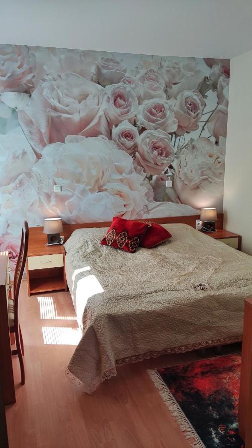 Two Bedroom Apartment In Eagle Rock Mountain Resort ベリ・イスカ エクステリア 写真