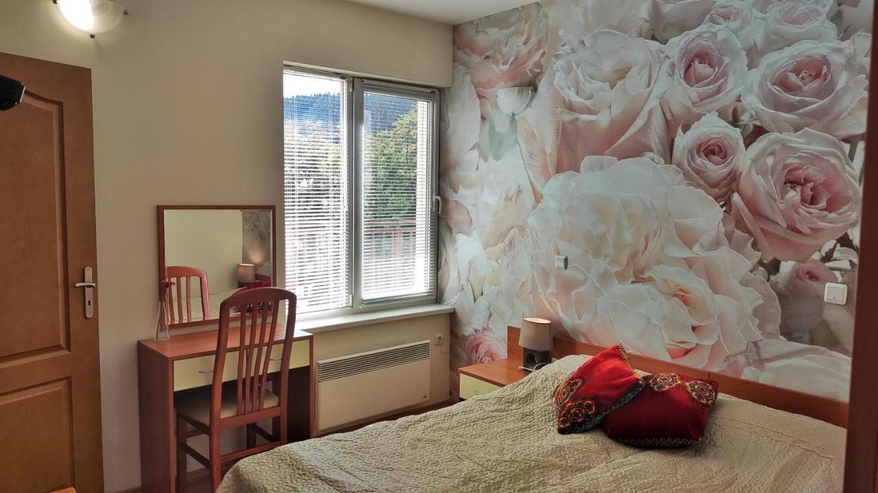 Two Bedroom Apartment In Eagle Rock Mountain Resort ベリ・イスカ エクステリア 写真