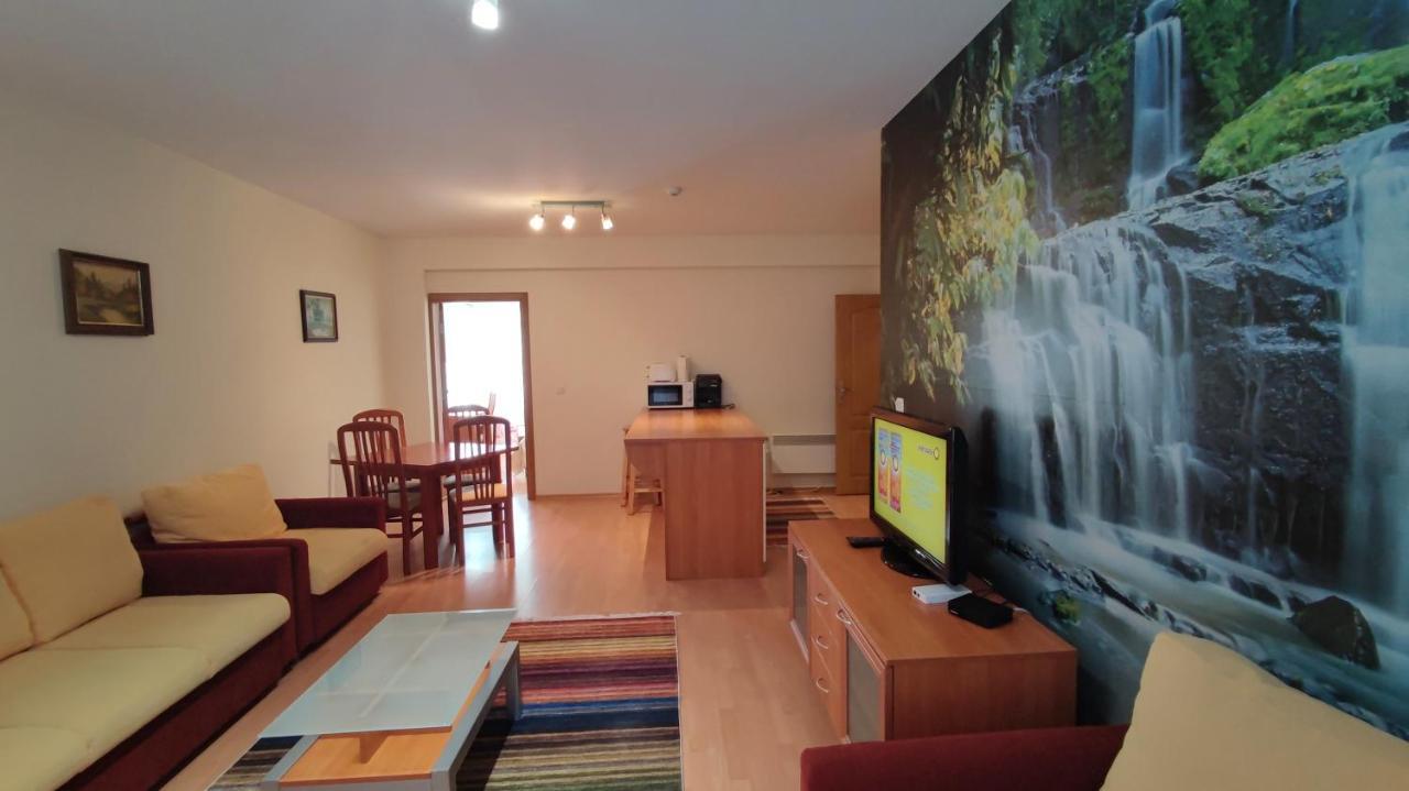 Two Bedroom Apartment In Eagle Rock Mountain Resort ベリ・イスカ エクステリア 写真